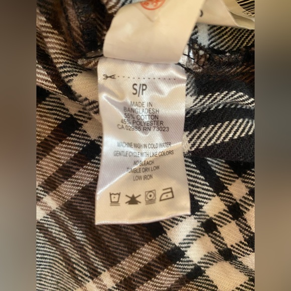 Aeropostale brown button up plaid flannel - NWT - Picture 7 of 8